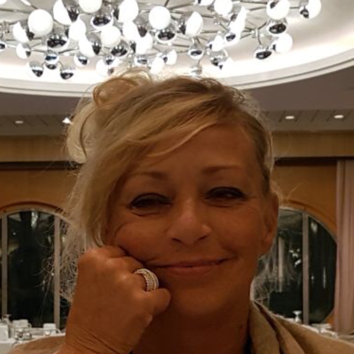 Carola